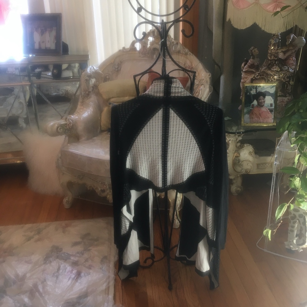 Sweater - Picture 3 of 5